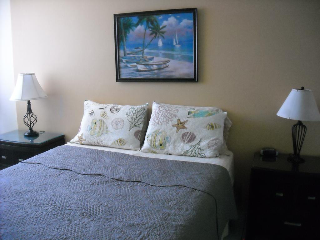 Ocean Front Apartment Luquillo Esterno foto