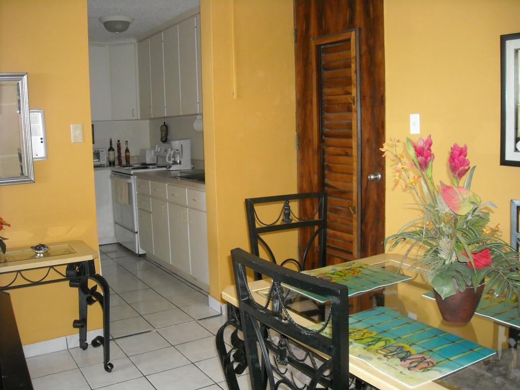 Ocean Front Apartment Luquillo Esterno foto